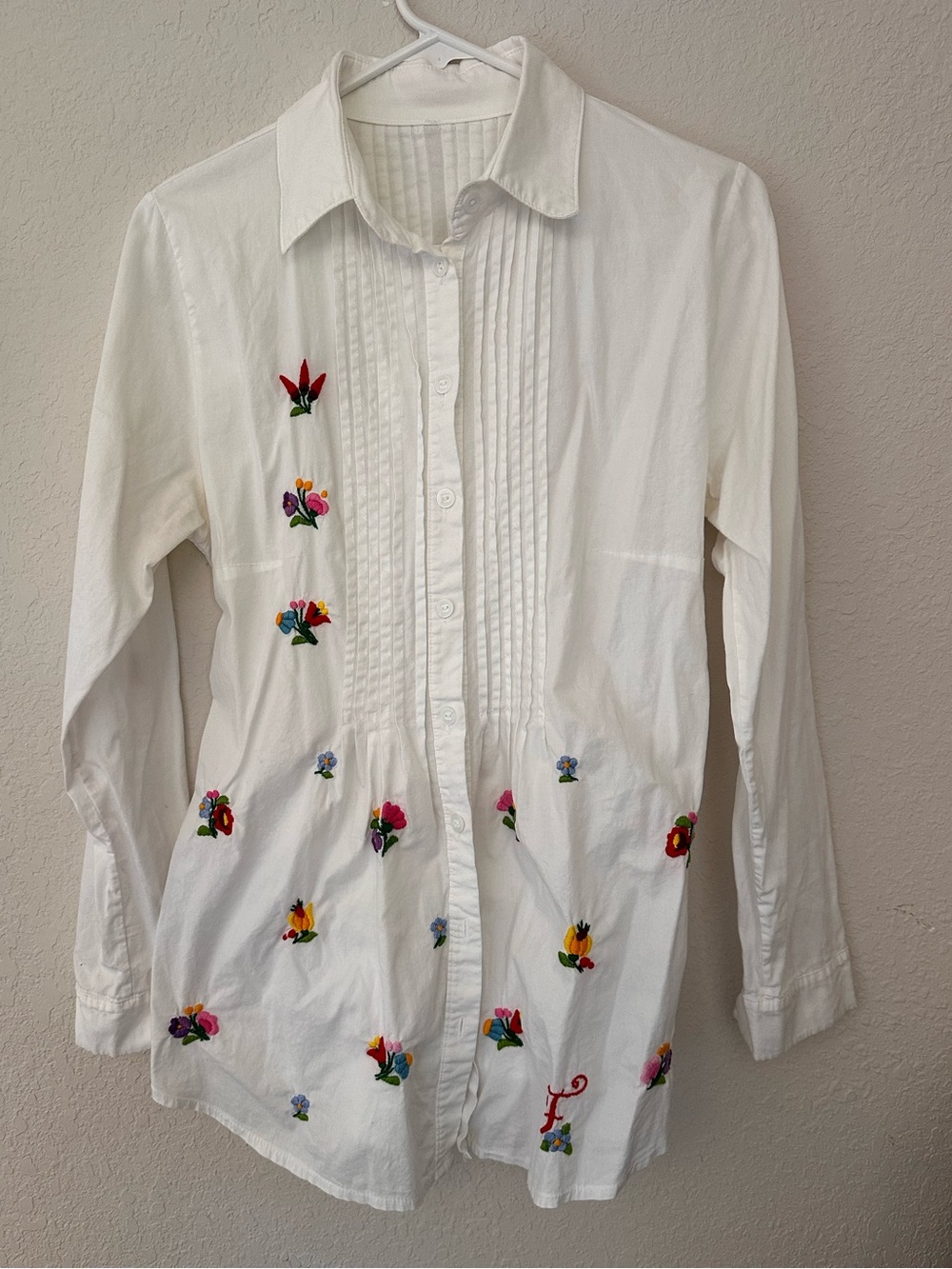 White Button-Up Shirt with Colorful Hungarian Floral Embroidery